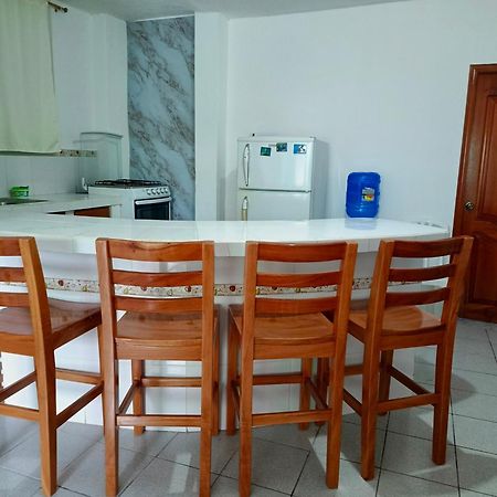 Teresita'S House Suites Con Cocina Privada Puerto Baquerizo Moreno Exterior photo