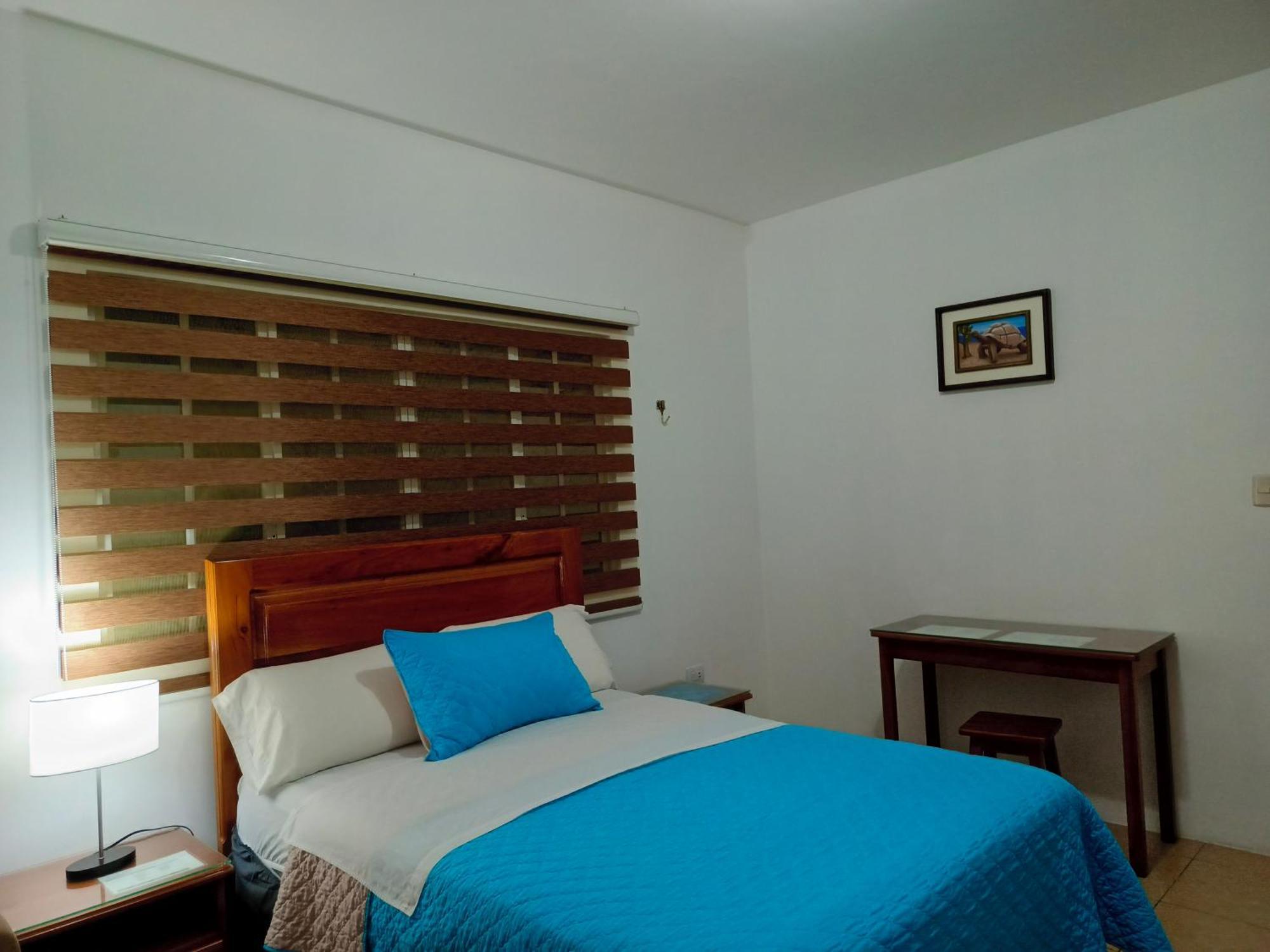 Teresita'S House Suites Con Cocina Privada Puerto Baquerizo Moreno Exterior photo