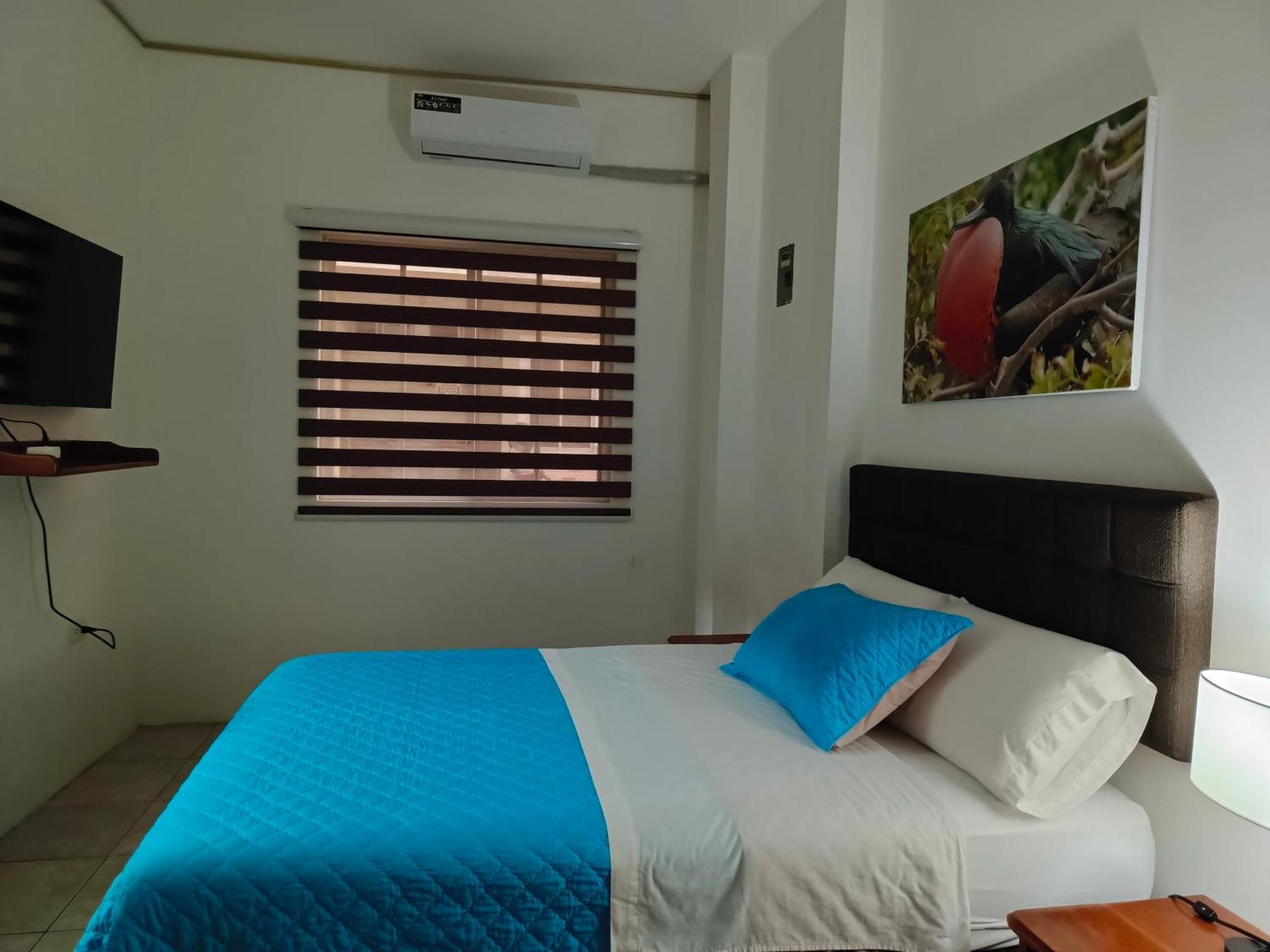 Teresita'S House Suites Con Cocina Privada Puerto Baquerizo Moreno Exterior photo