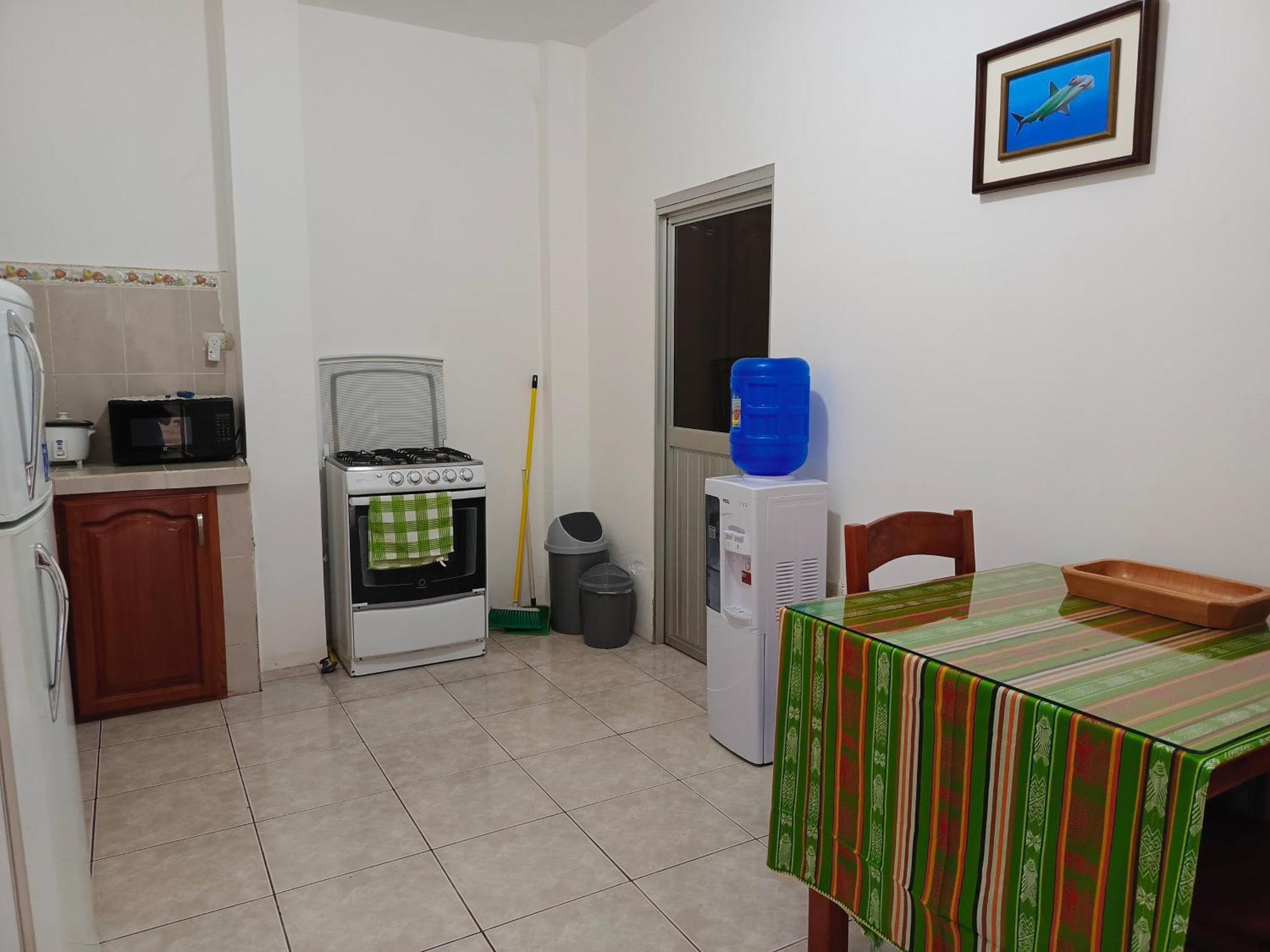 Teresita'S House Suites Con Cocina Privada Puerto Baquerizo Moreno Exterior photo