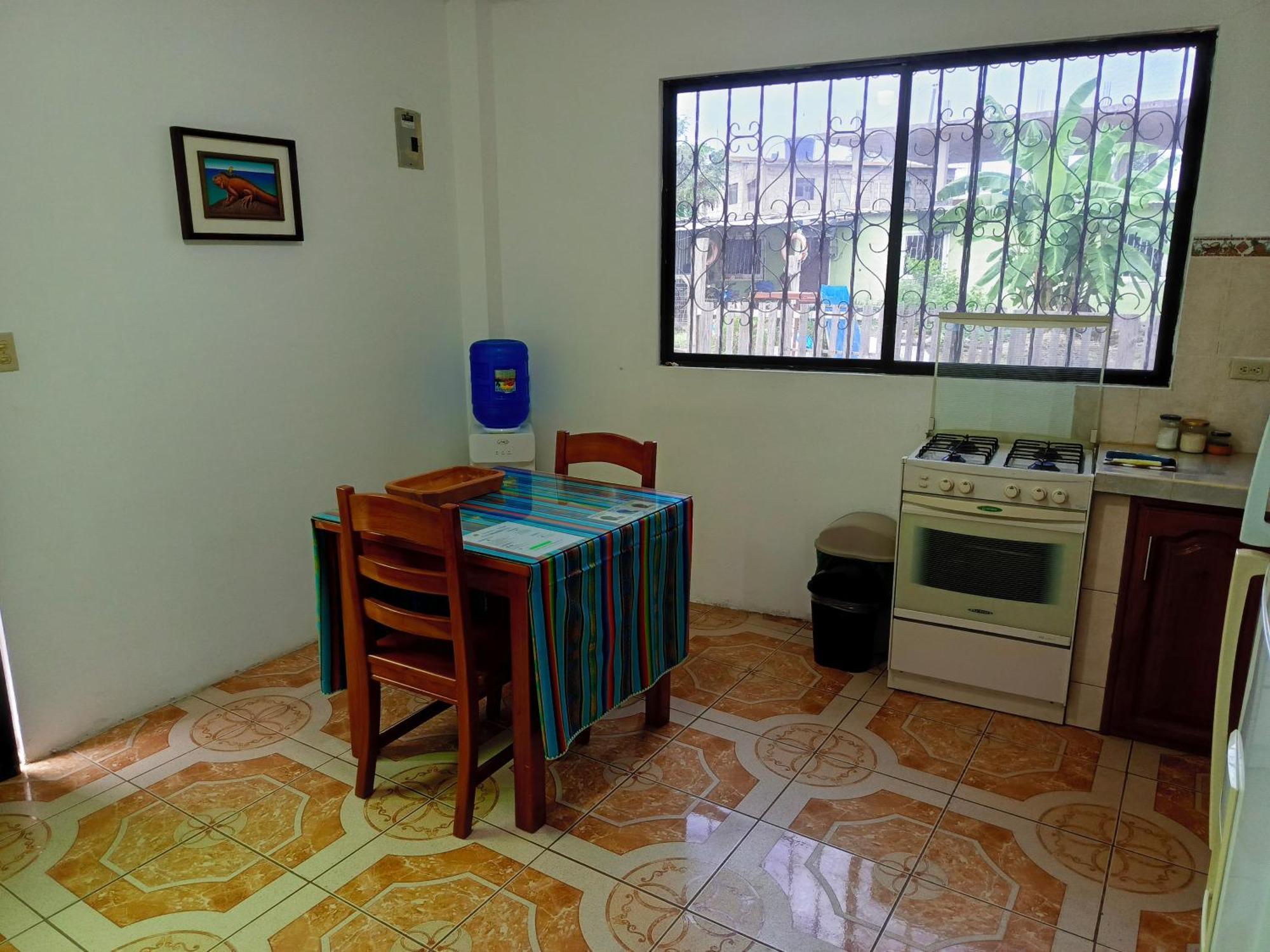 Teresita'S House Suites Con Cocina Privada Puerto Baquerizo Moreno Exterior photo